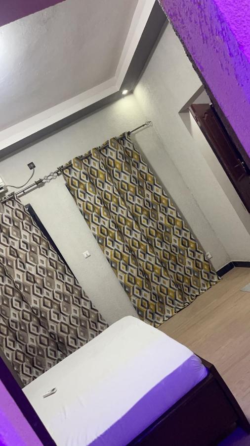 Hotel Residence Aicha Tambacounda Exterior foto