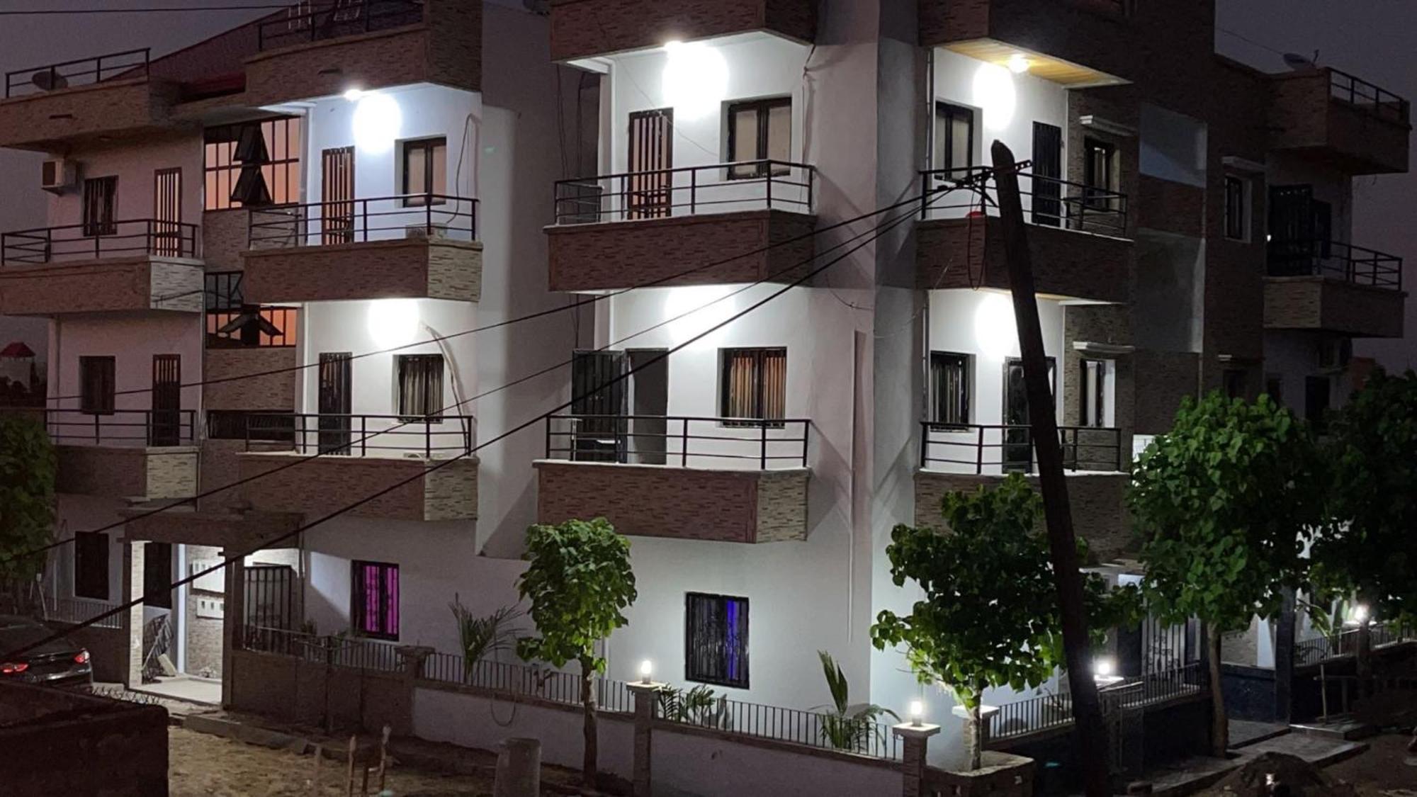 Hotel Residence Aicha Tambacounda Exterior foto
